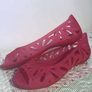 Crocs Isabella Jelly Flats in Pink size 8